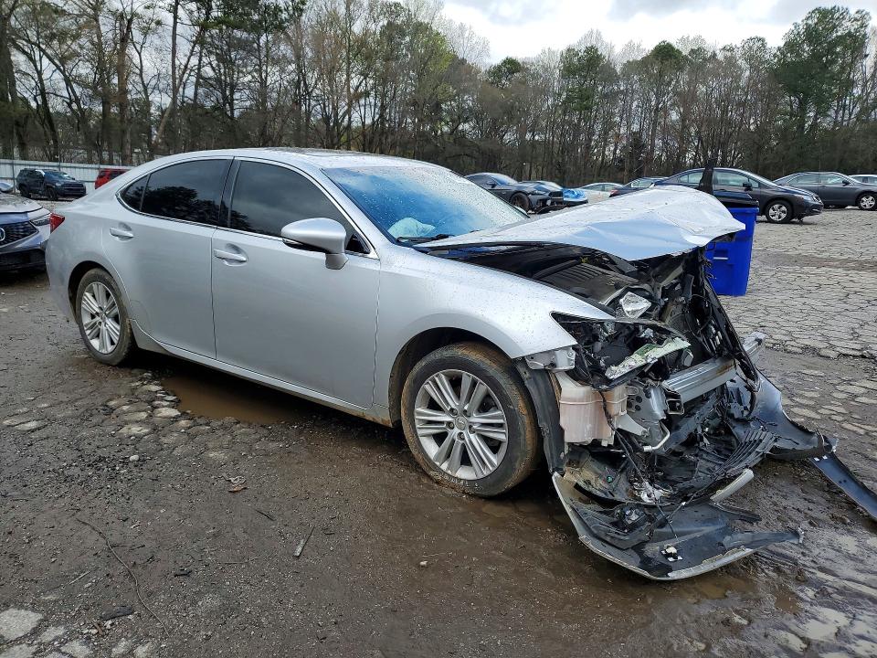 2015 Lexus ES