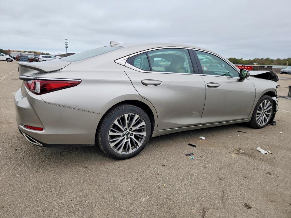 2020 Lexus ES
