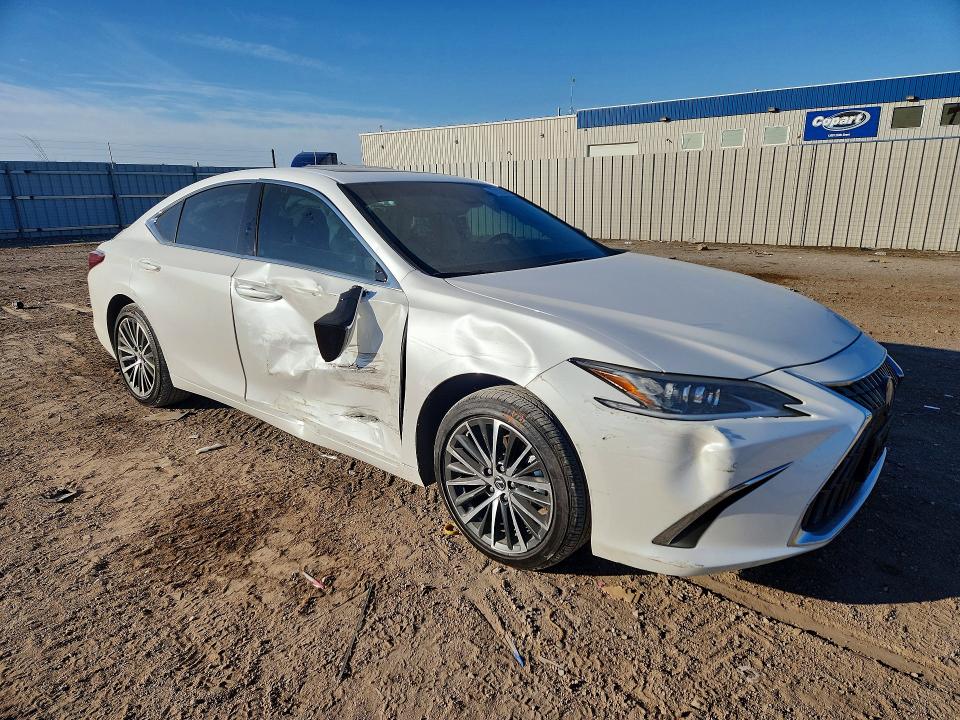 2025 Lexus ES
