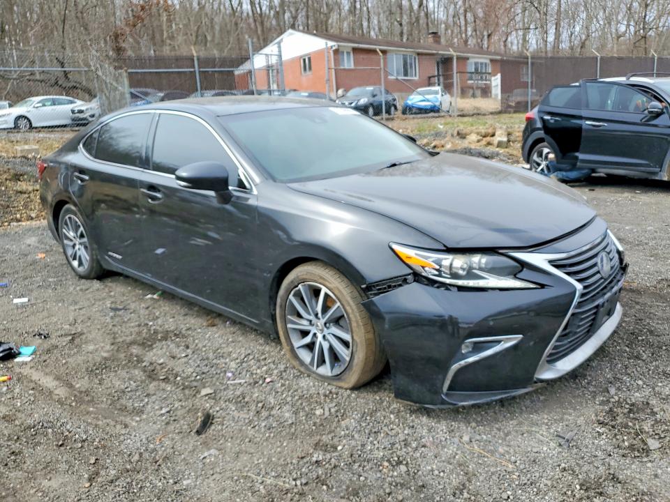 2017 Lexus ES