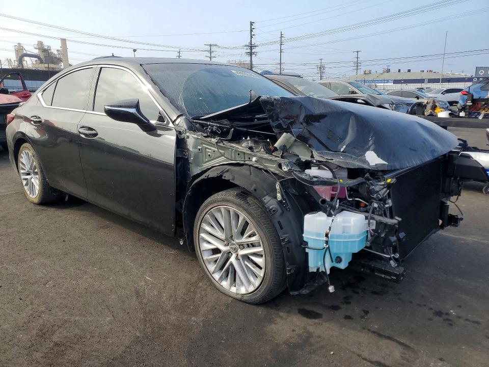 2025 Lexus ES