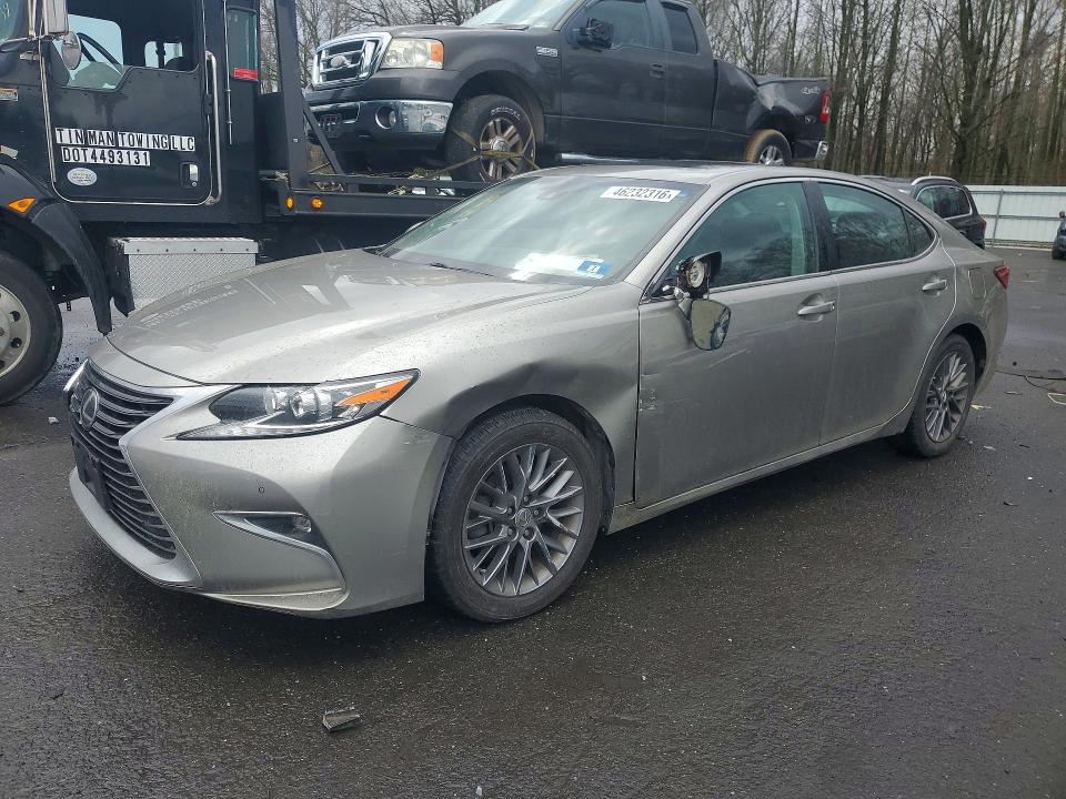 2018 Lexus ES