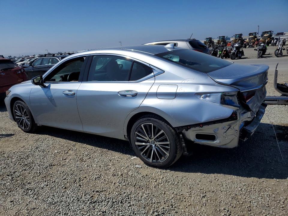 2023 Lexus ES