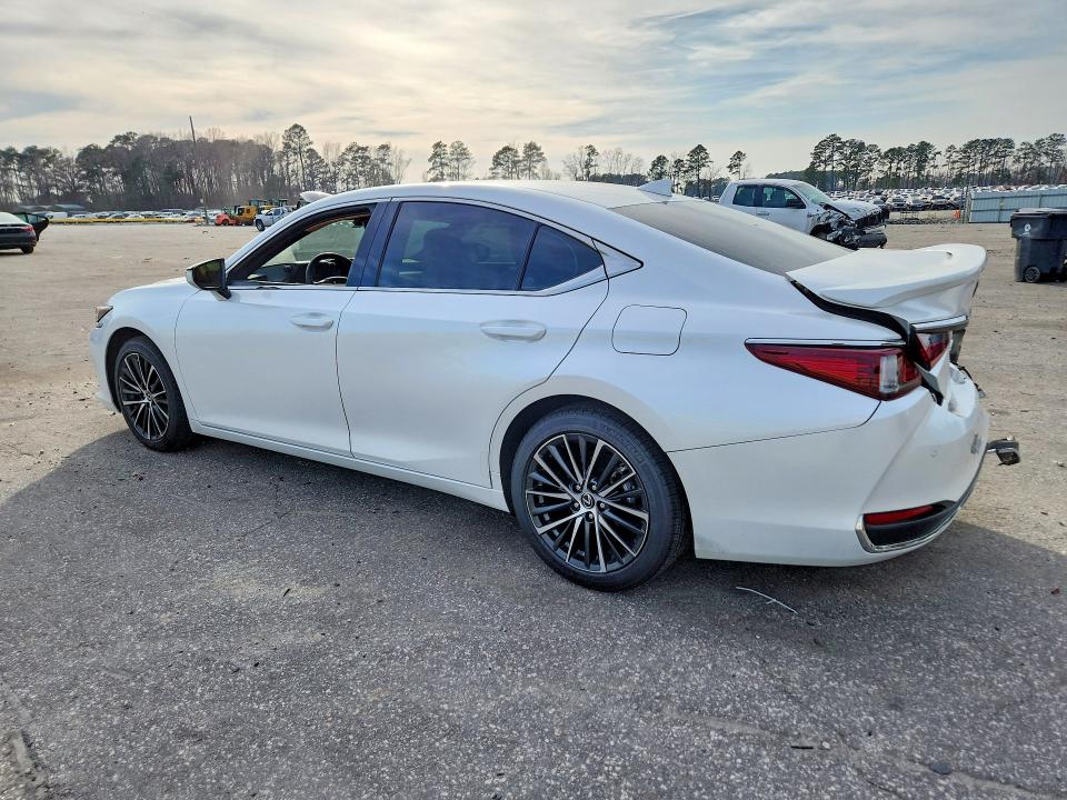 2024 Lexus ES