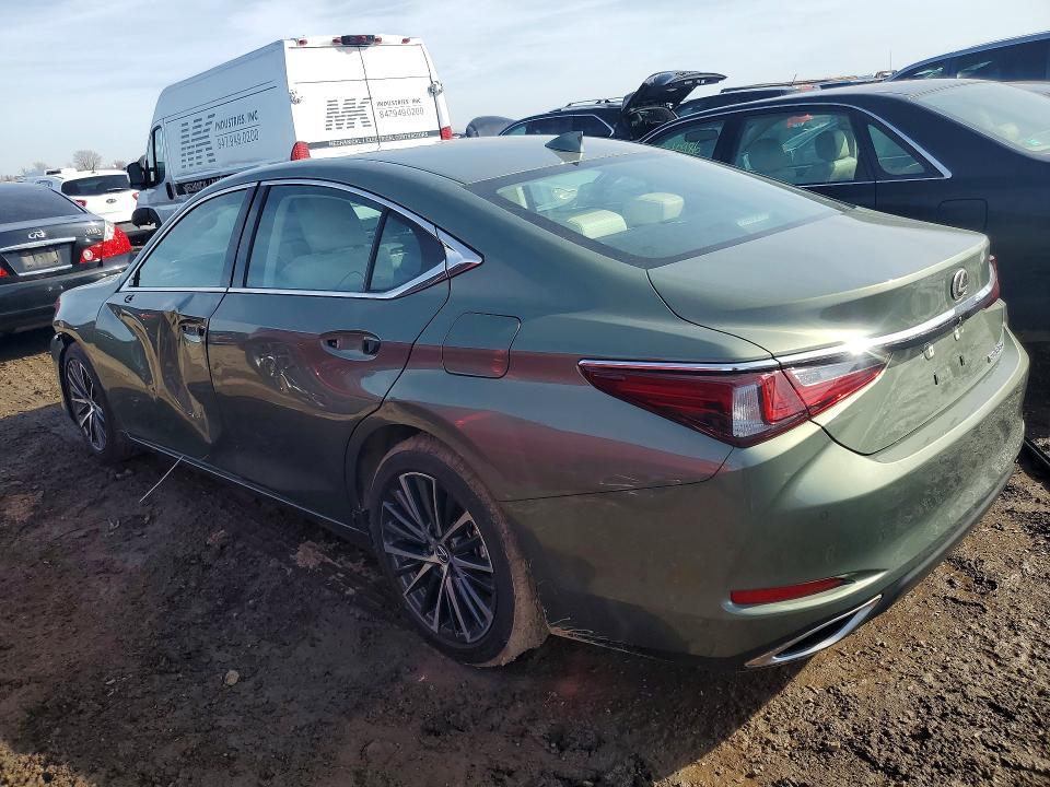 2025 Lexus ES