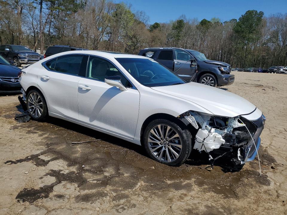 2021 Lexus ES