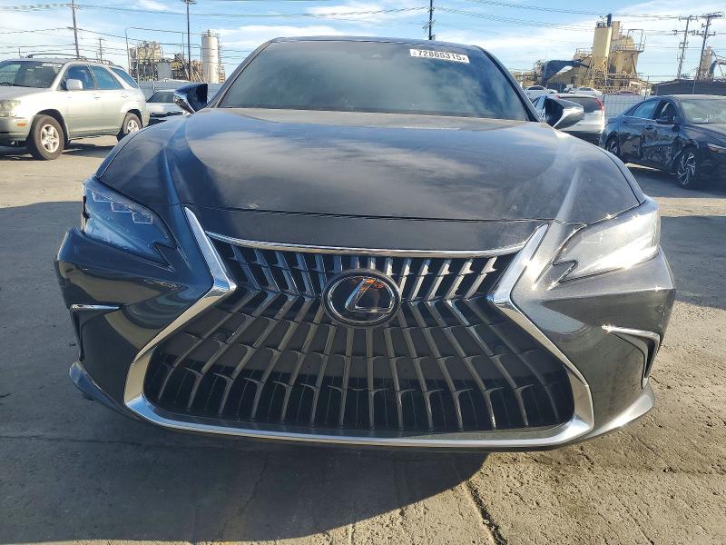 2025 Lexus ES