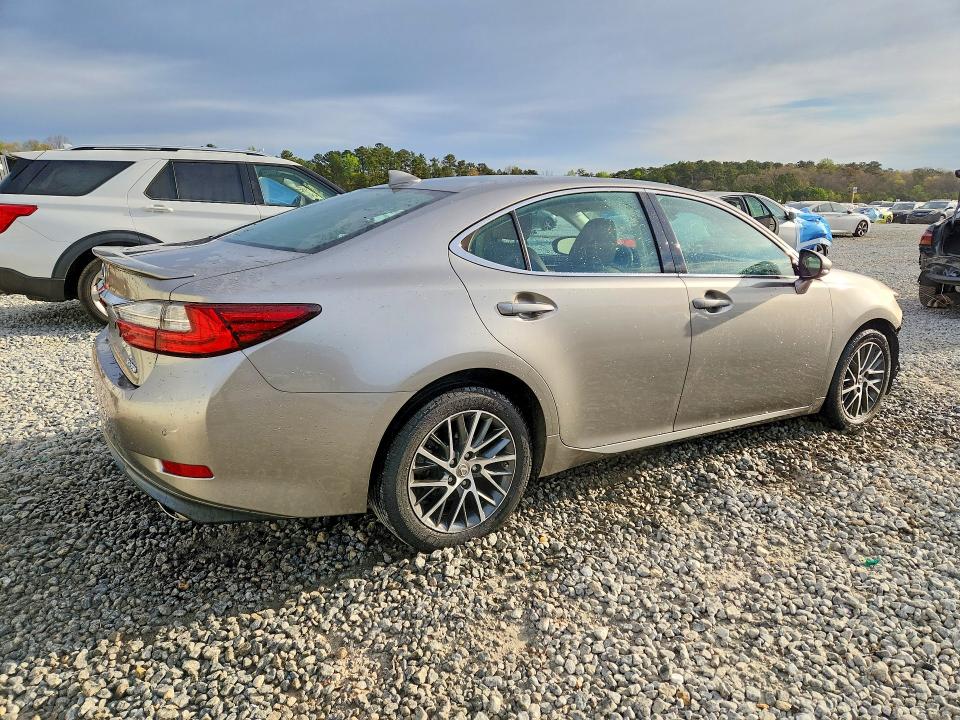 2017 Lexus ES
