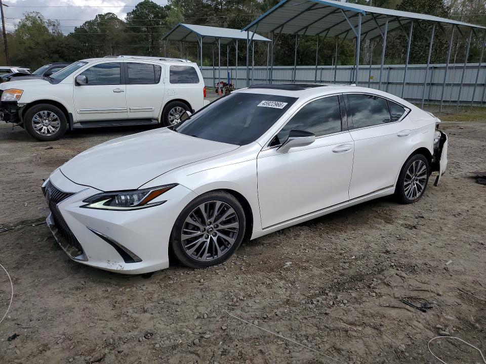2019 Lexus ES