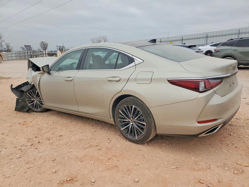 2025 Lexus ES