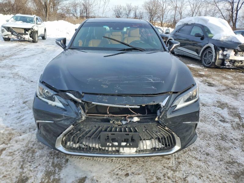 2021 Lexus ES