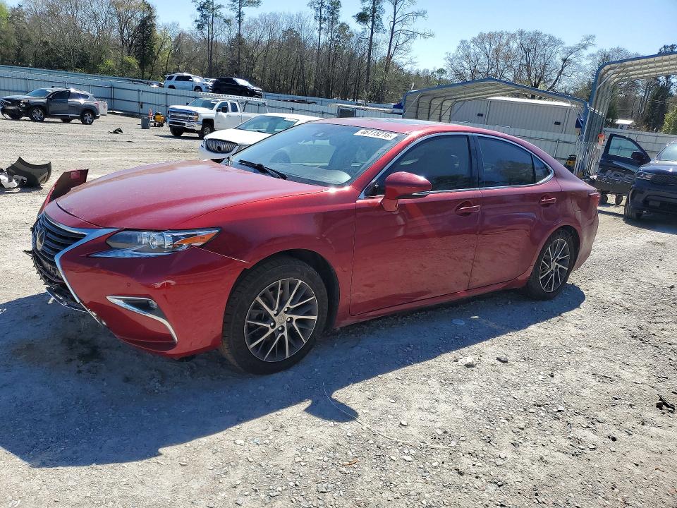 2016 Lexus ES