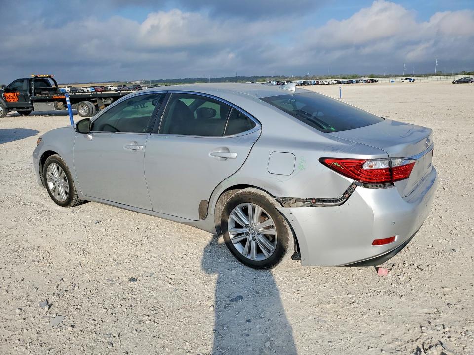 2015 Lexus ES