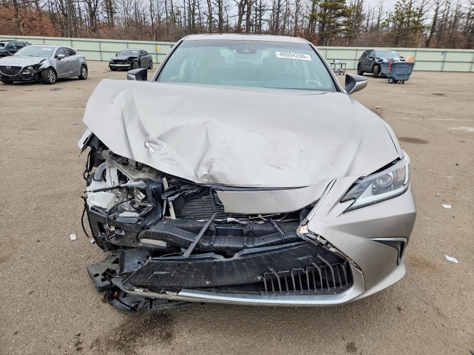 2020 Lexus ES