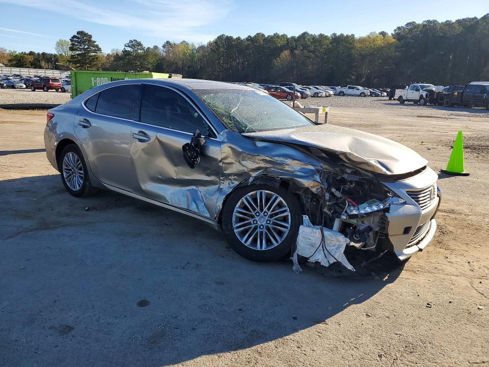 2015 Lexus ES