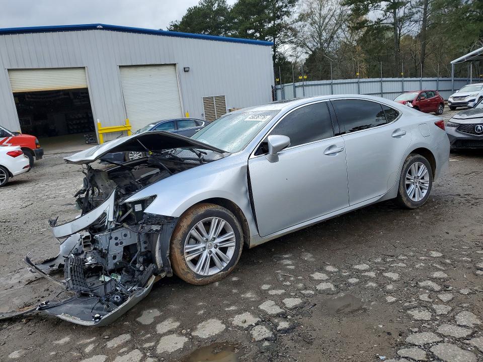 2015 Lexus ES