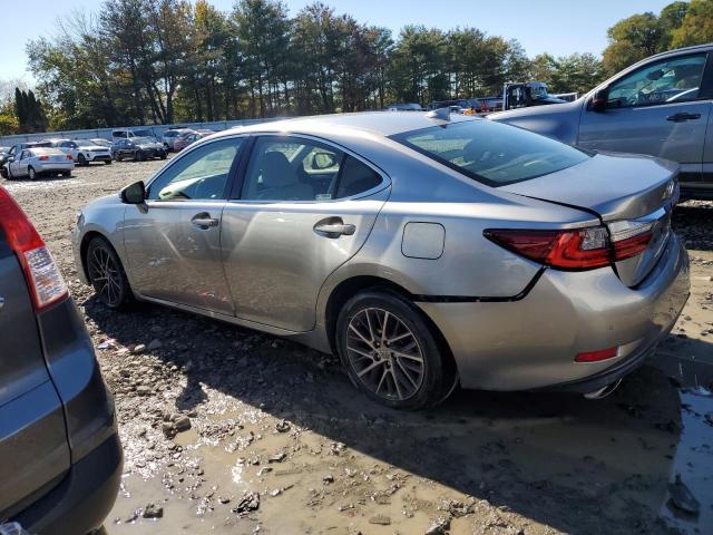 2016 Lexus ES