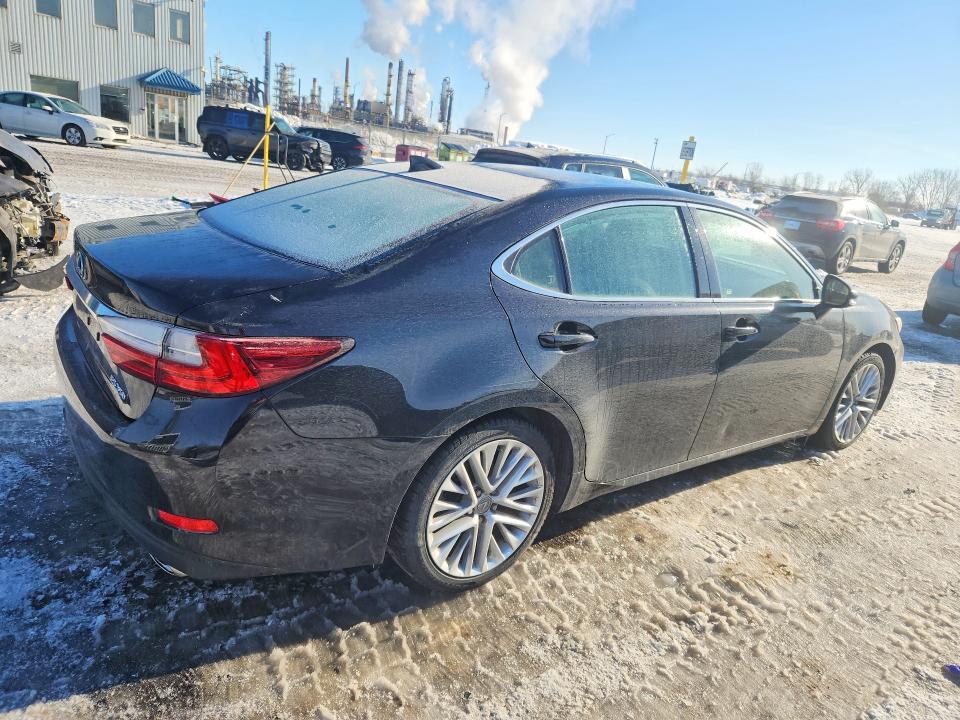 2016 Lexus ES