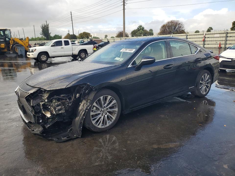 2020 Lexus ES