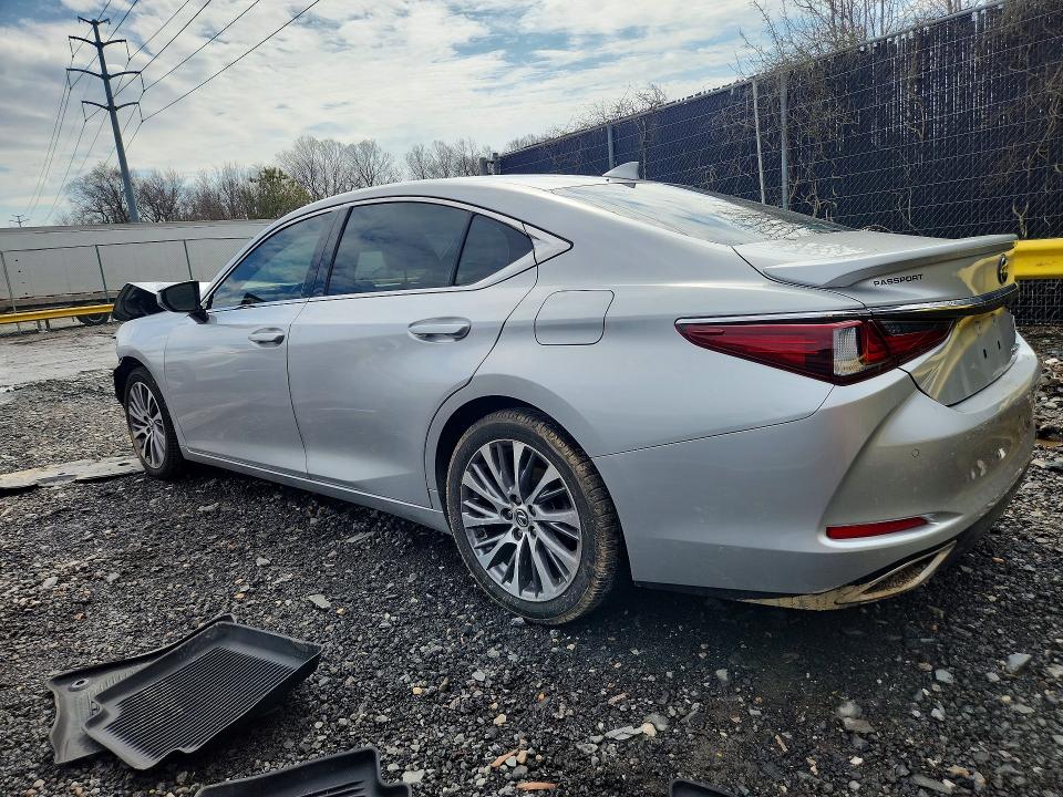 2020 Lexus ES
