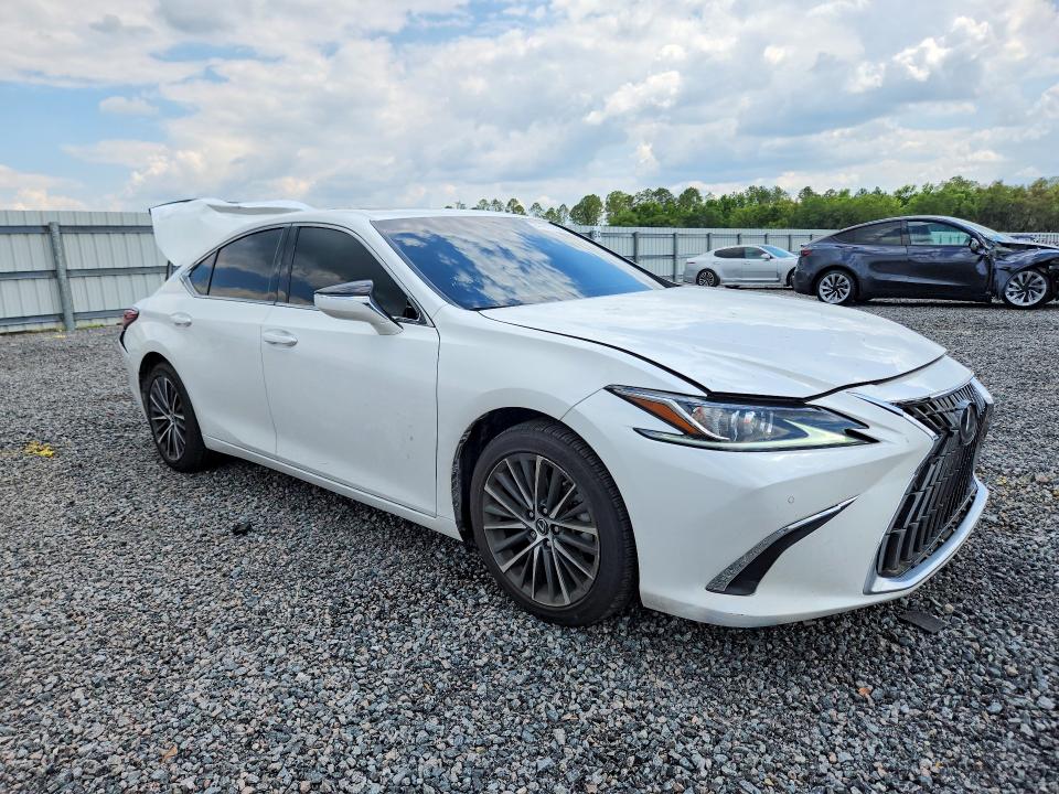 2022 Lexus ES