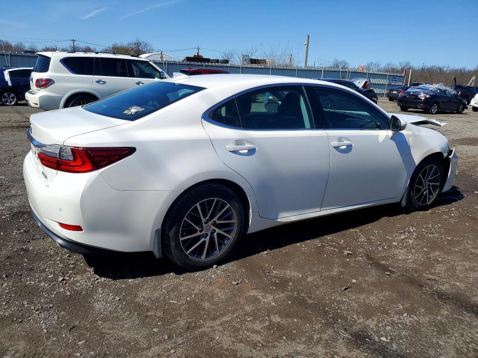 2017 Lexus ES