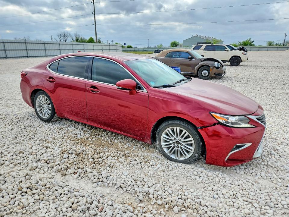 2016 Lexus ES