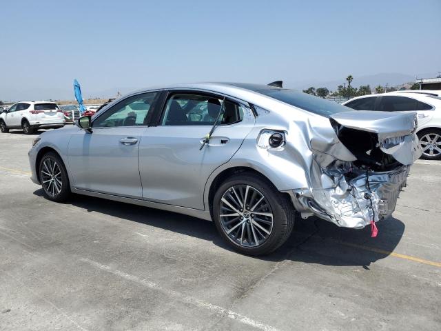 2025 Lexus ES
