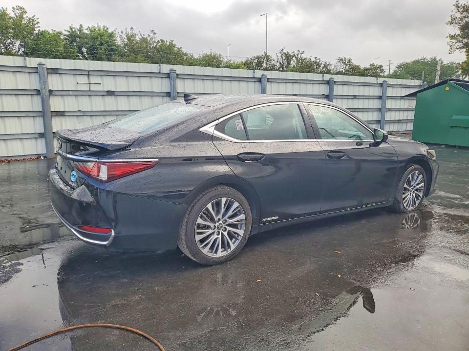 2020 Lexus ES