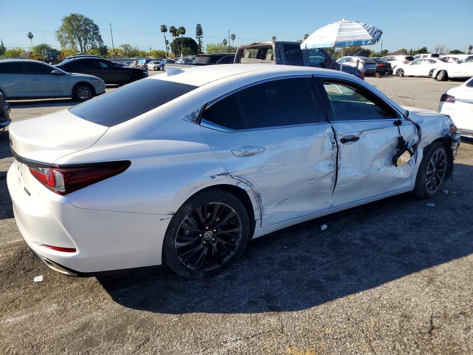2020 Lexus ES
