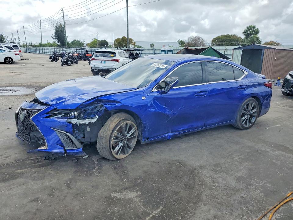 2019 Lexus ES