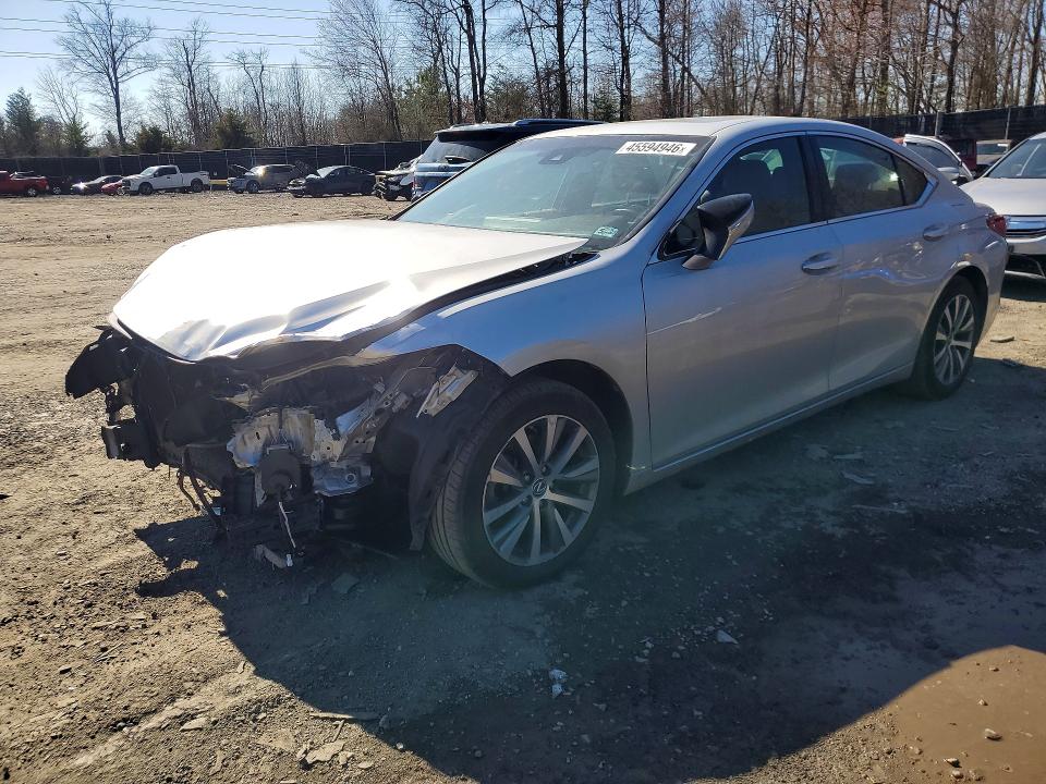 2019 Lexus ES