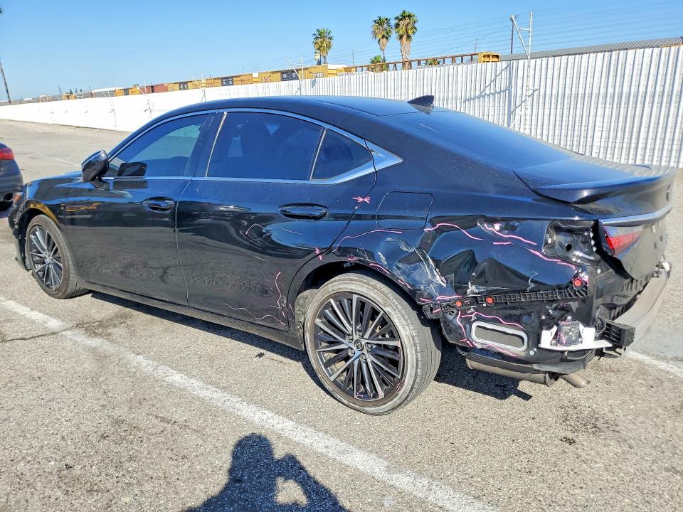 2023 Lexus ES