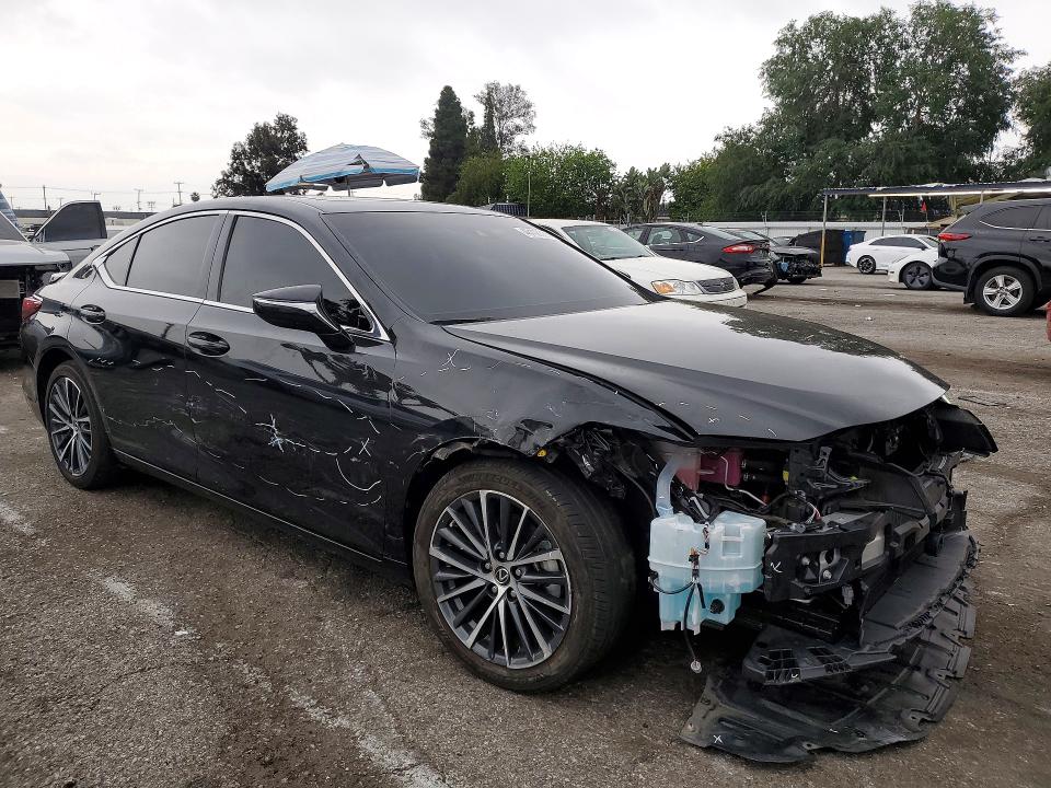 2025 Lexus ES
