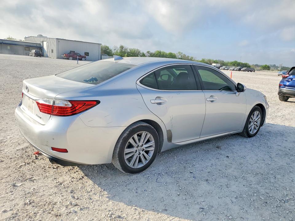 2015 Lexus ES