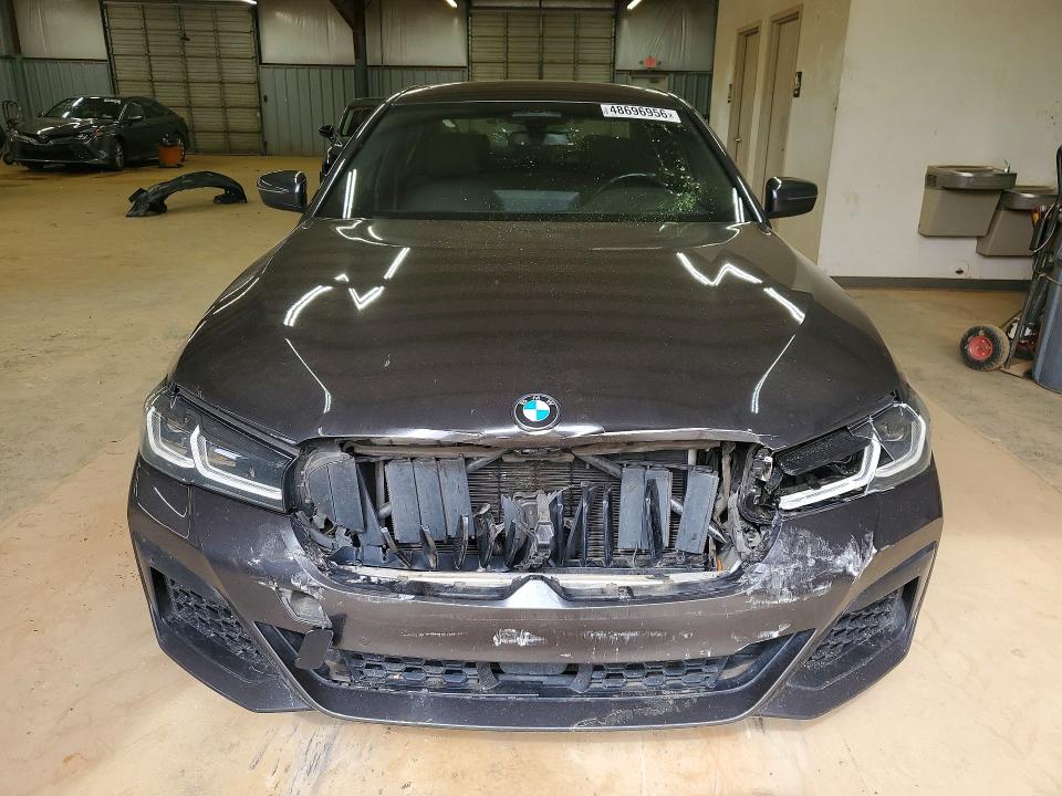 2022 BMW M5
