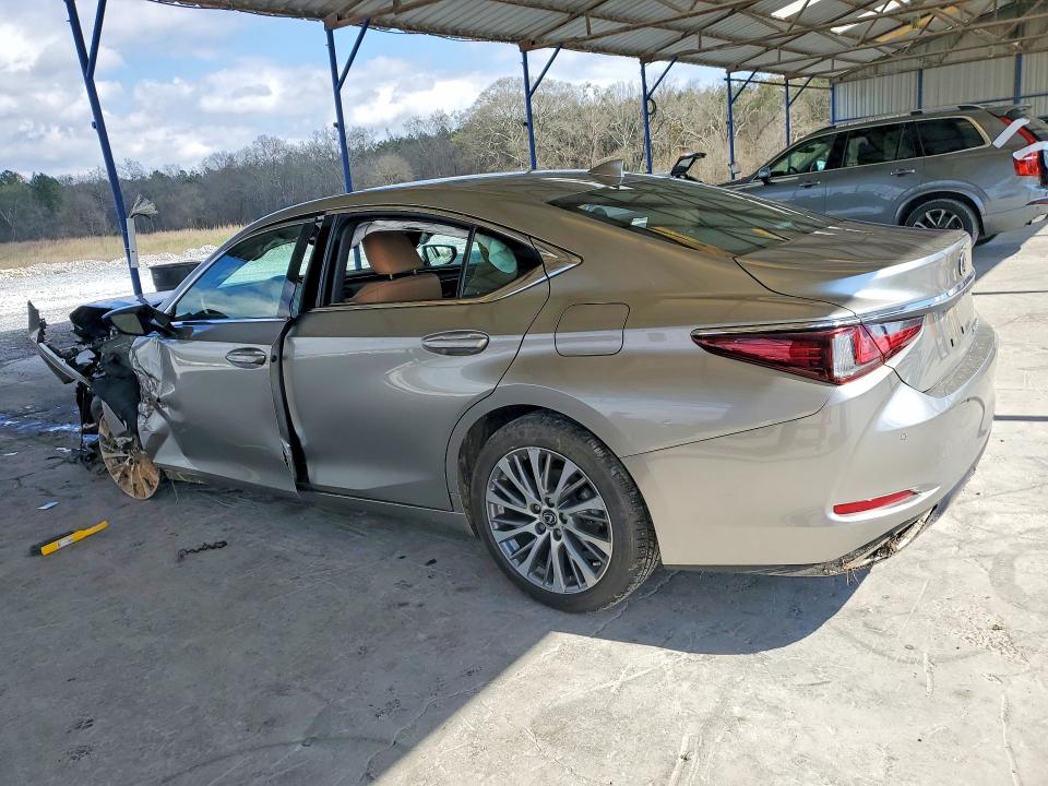 2021 Lexus ES