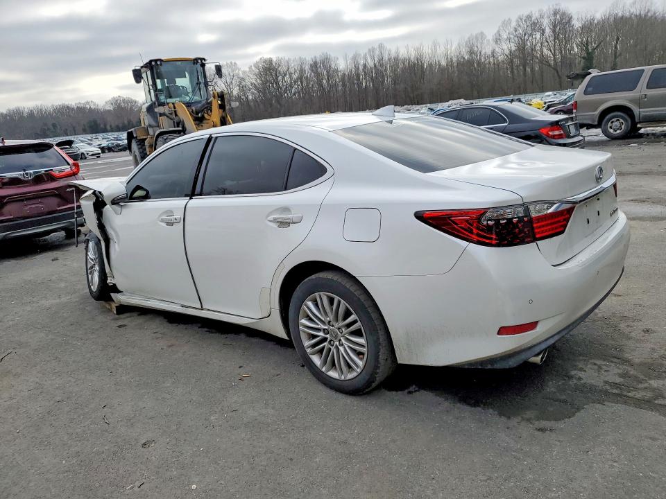 2015 Lexus ES
