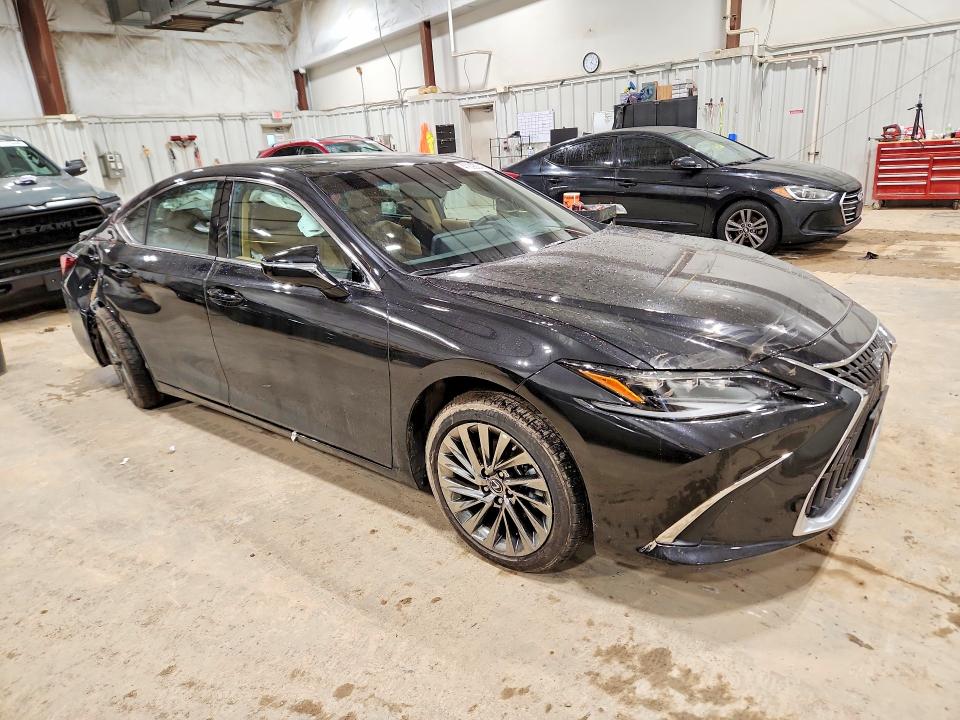 2025 Lexus ES