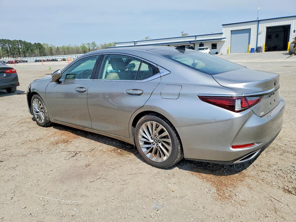 2019 Lexus ES