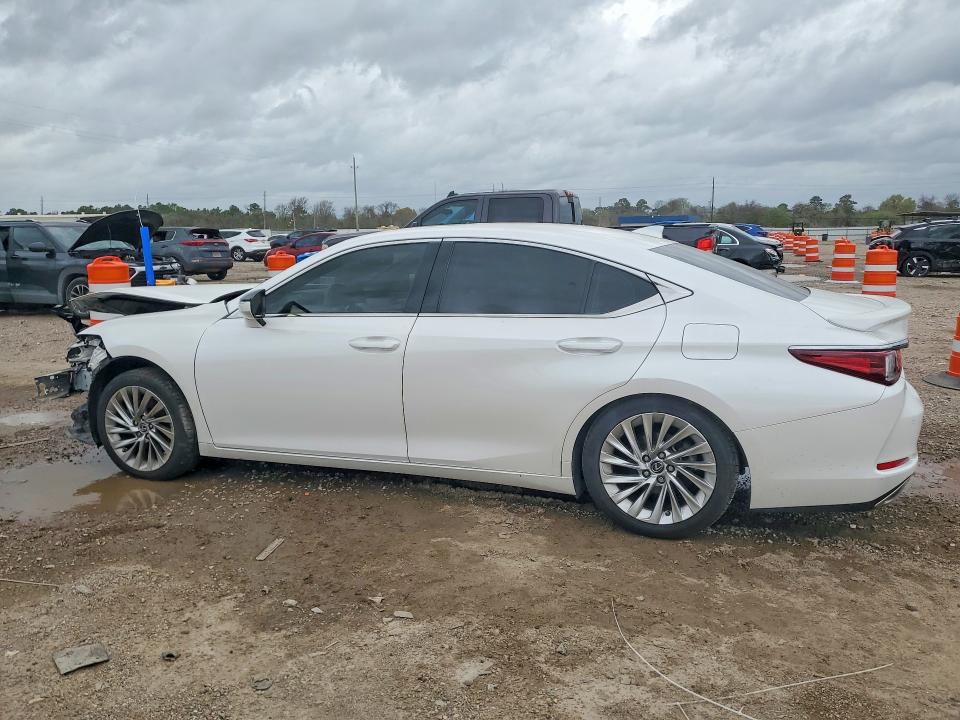 2023 Lexus ES