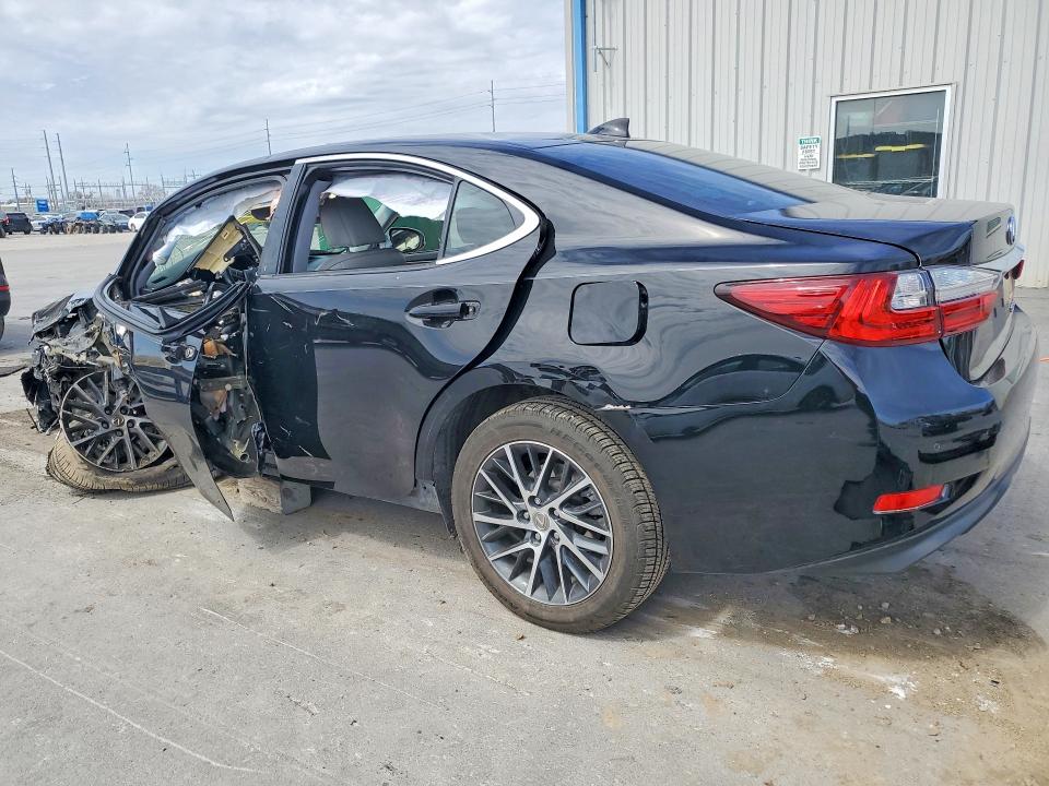 2017 Lexus ES
