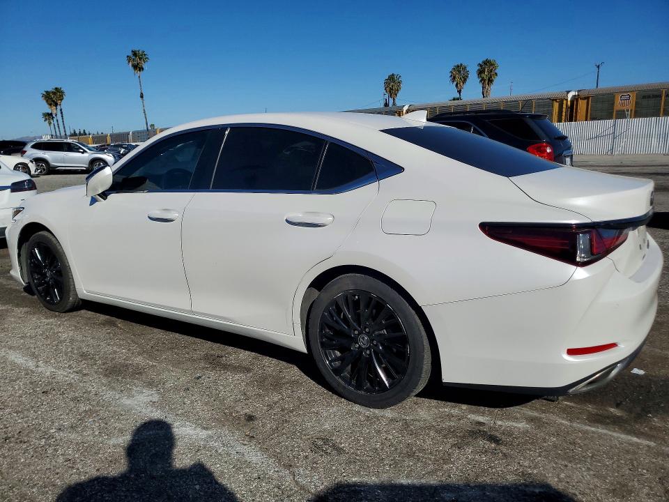 2020 Lexus ES