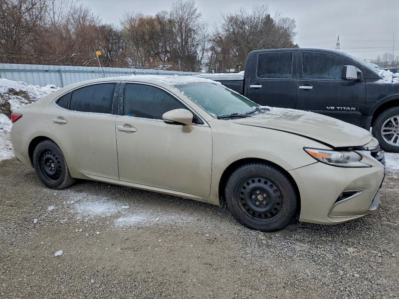 2016 Lexus ES