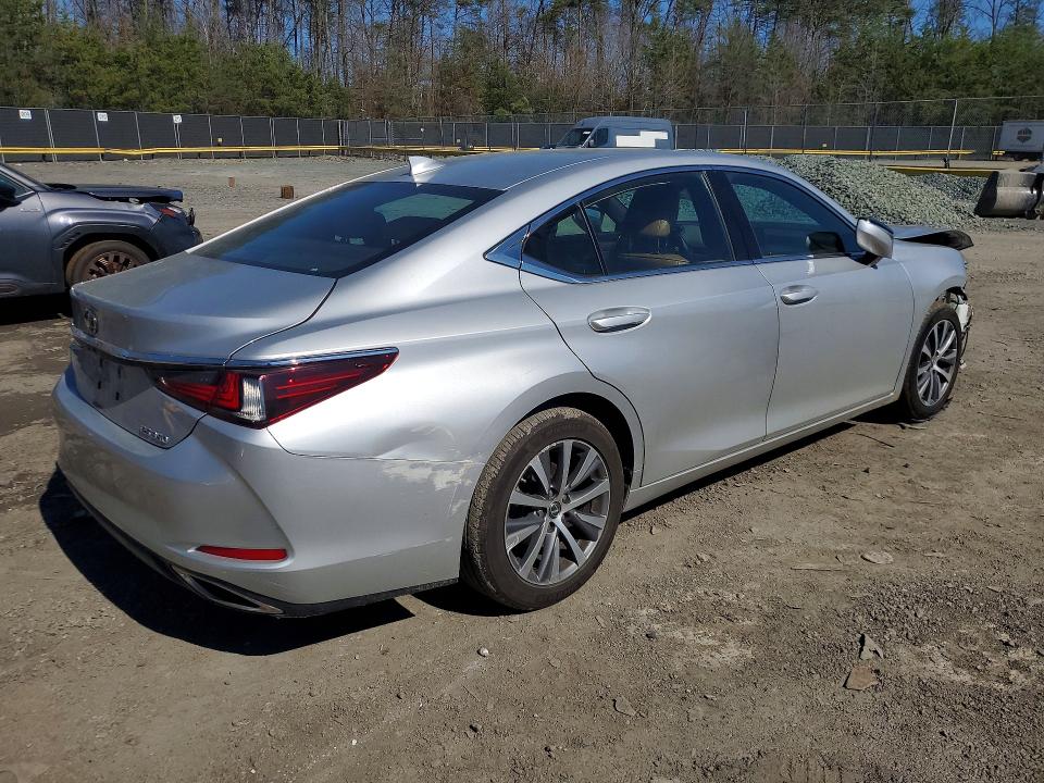 2019 Lexus ES