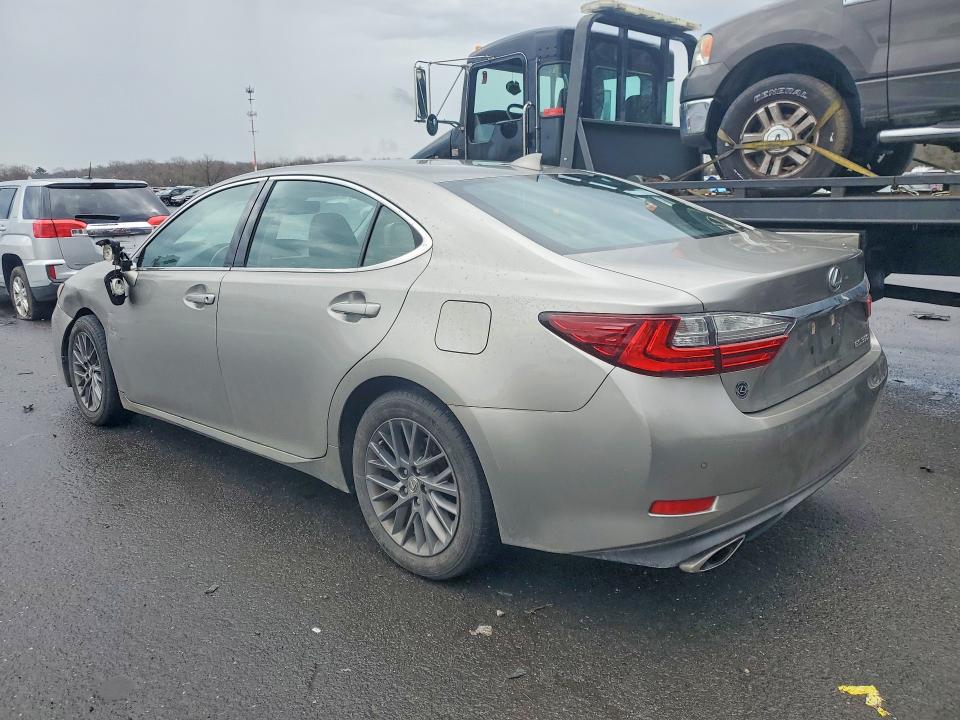 2018 Lexus ES
