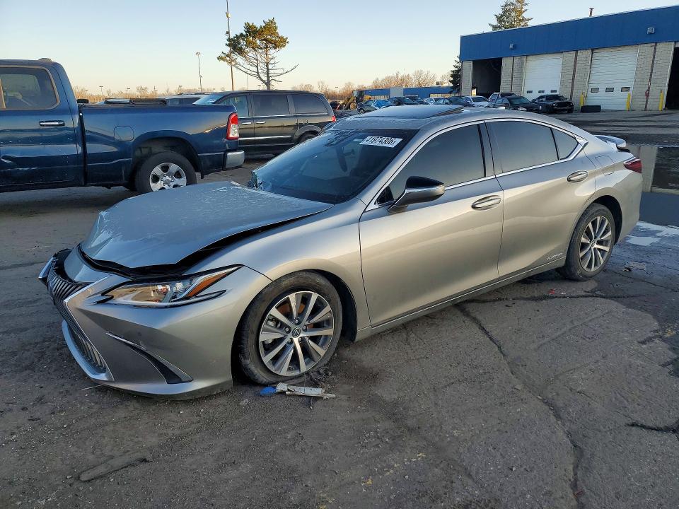2021 Lexus ES