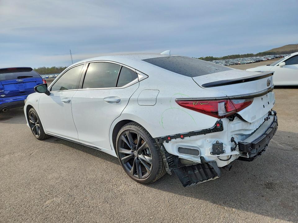 2025 Lexus ES