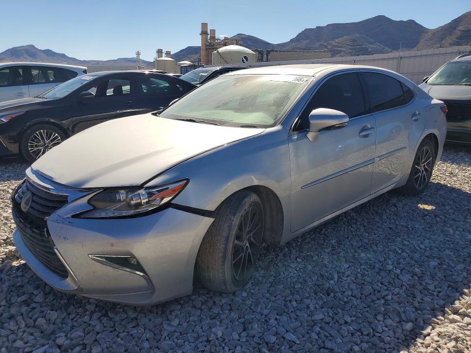 2017 Lexus ES