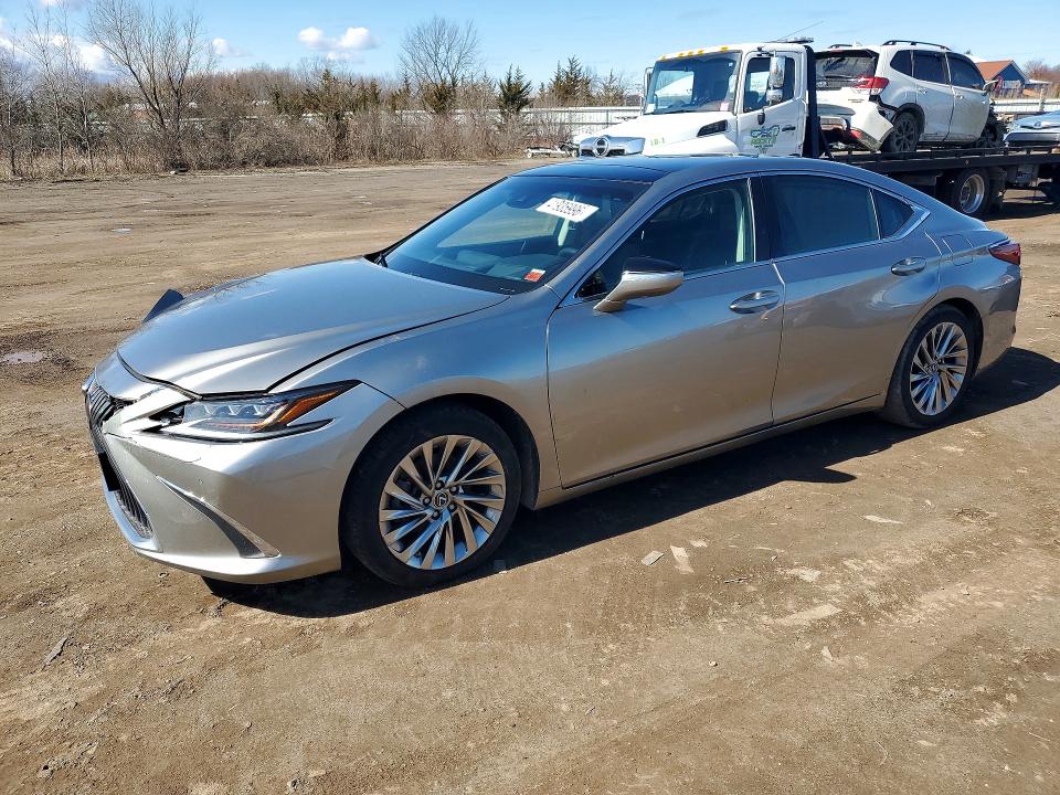 2019 Lexus ES